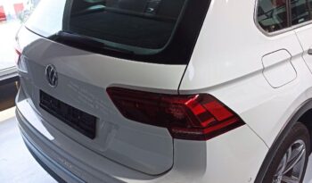 VOLKSWAGEN – Tiguan – R-Line 2.0 TDI BMT 4Motion DSG lleno